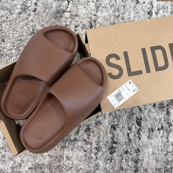 Yeezy Shoes - Yeezy Slides in Flax color US size 9